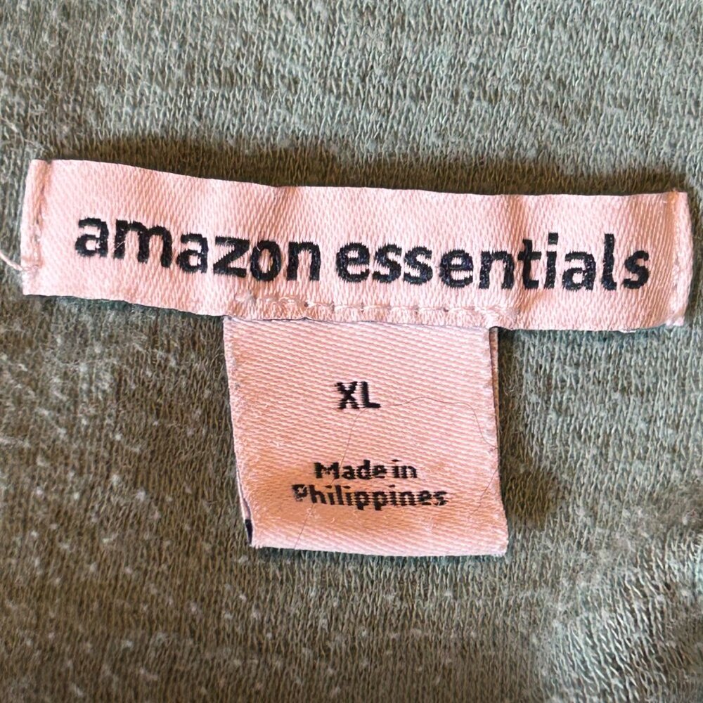 Amazon Essentials Robe - Picture 6 of 10